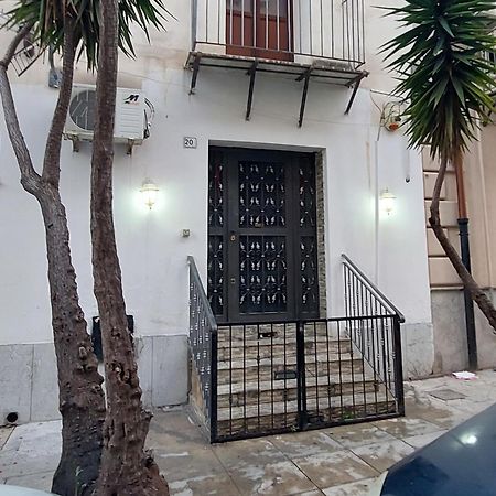 شقة Stanza Sicilia Bedda باليرمو المظهر الخارجي الصورة